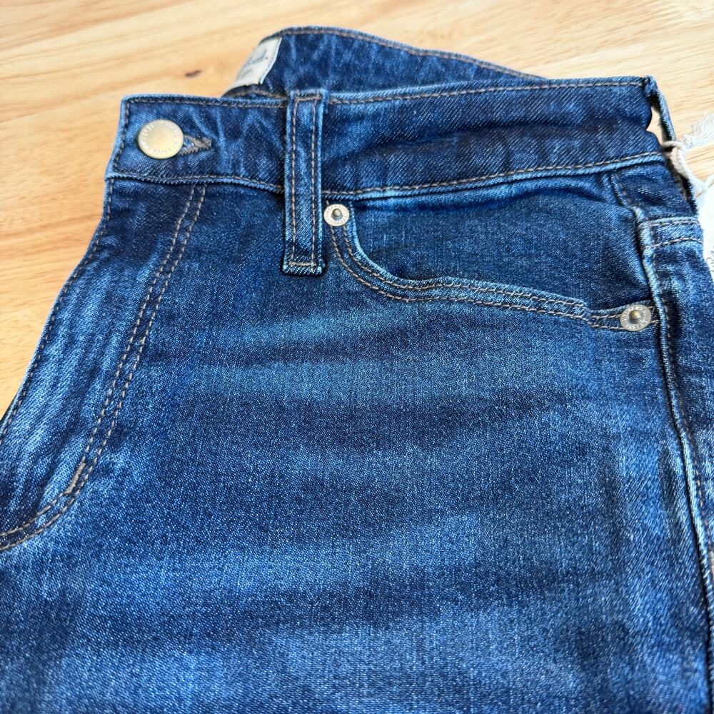 Universal Thread Women's Dark Wash High-Rise Cropped Jeans - Size 2 - NWT - Picture 9 of 12
